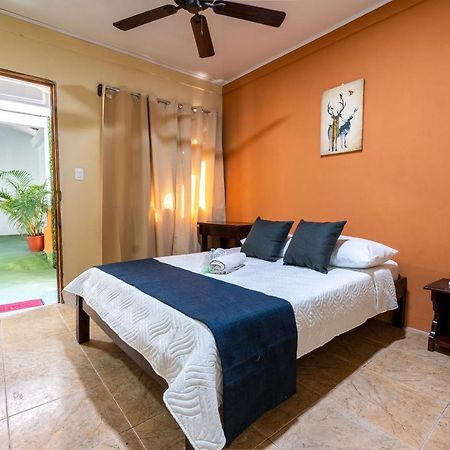 El Cocobolo Food&Rest Room 6 Bed And Breakfast Wifi Ac Pkg Gratis Ліберія Екстер'єр фото