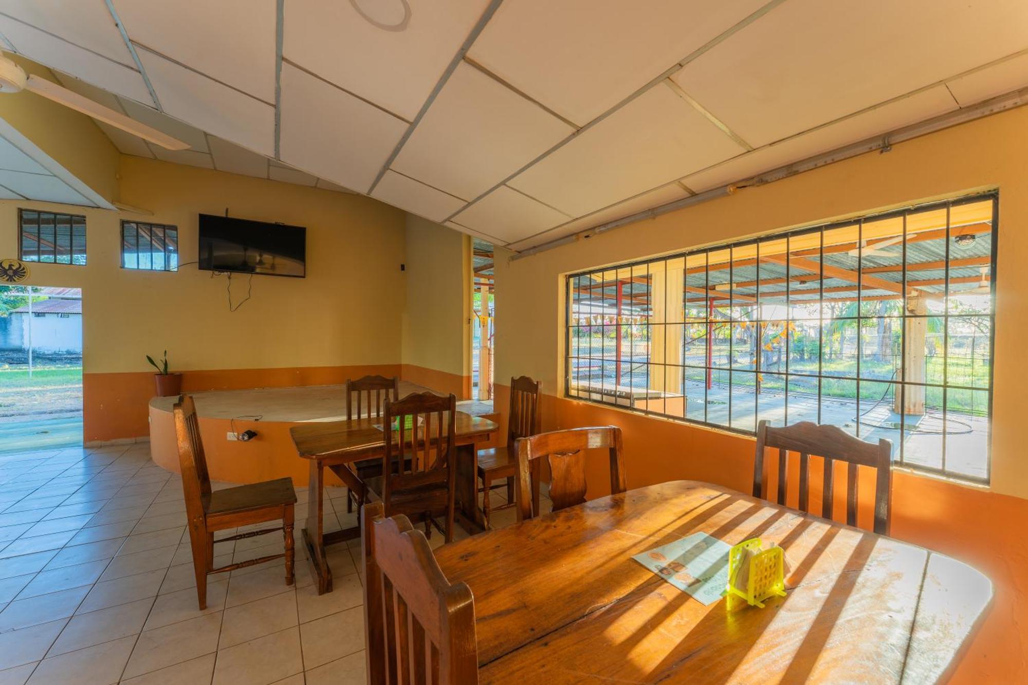 El Cocobolo Food&Rest Room 6 Bed And Breakfast Wifi Ac Pkg Gratis Ліберія Екстер'єр фото