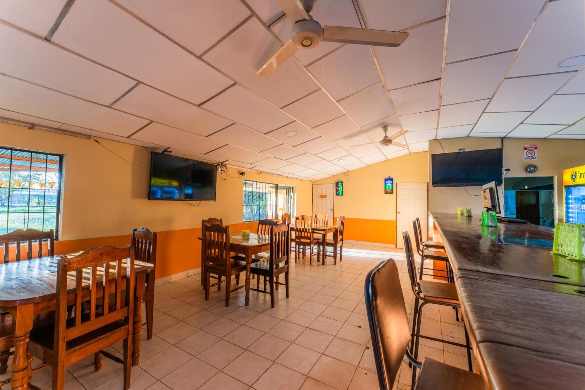 El Cocobolo Food&Rest Room 6 Bed And Breakfast Wifi Ac Pkg Gratis Ліберія Екстер'єр фото
