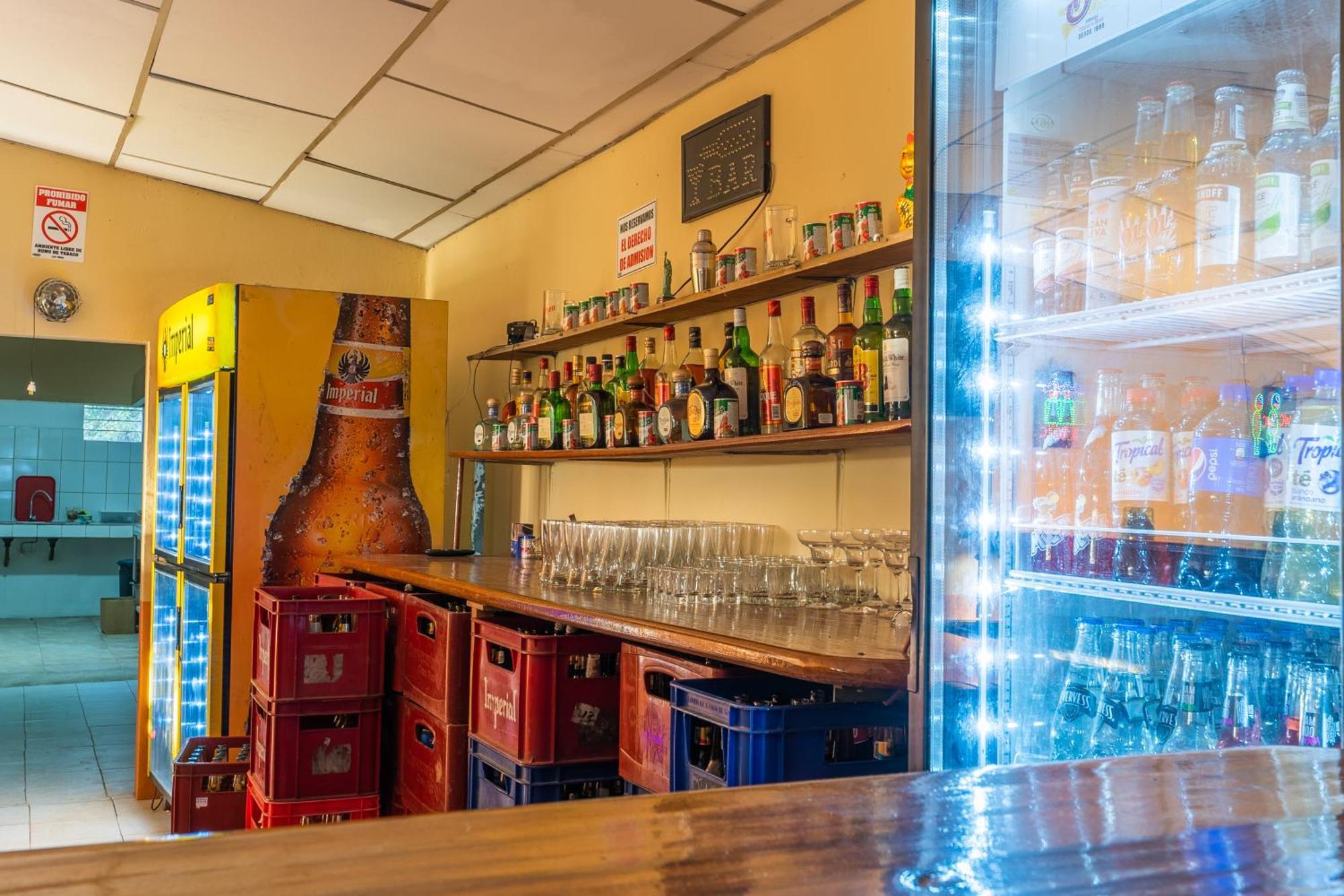 El Cocobolo Food&Rest Room 6 Bed And Breakfast Wifi Ac Pkg Gratis Ліберія Екстер'єр фото